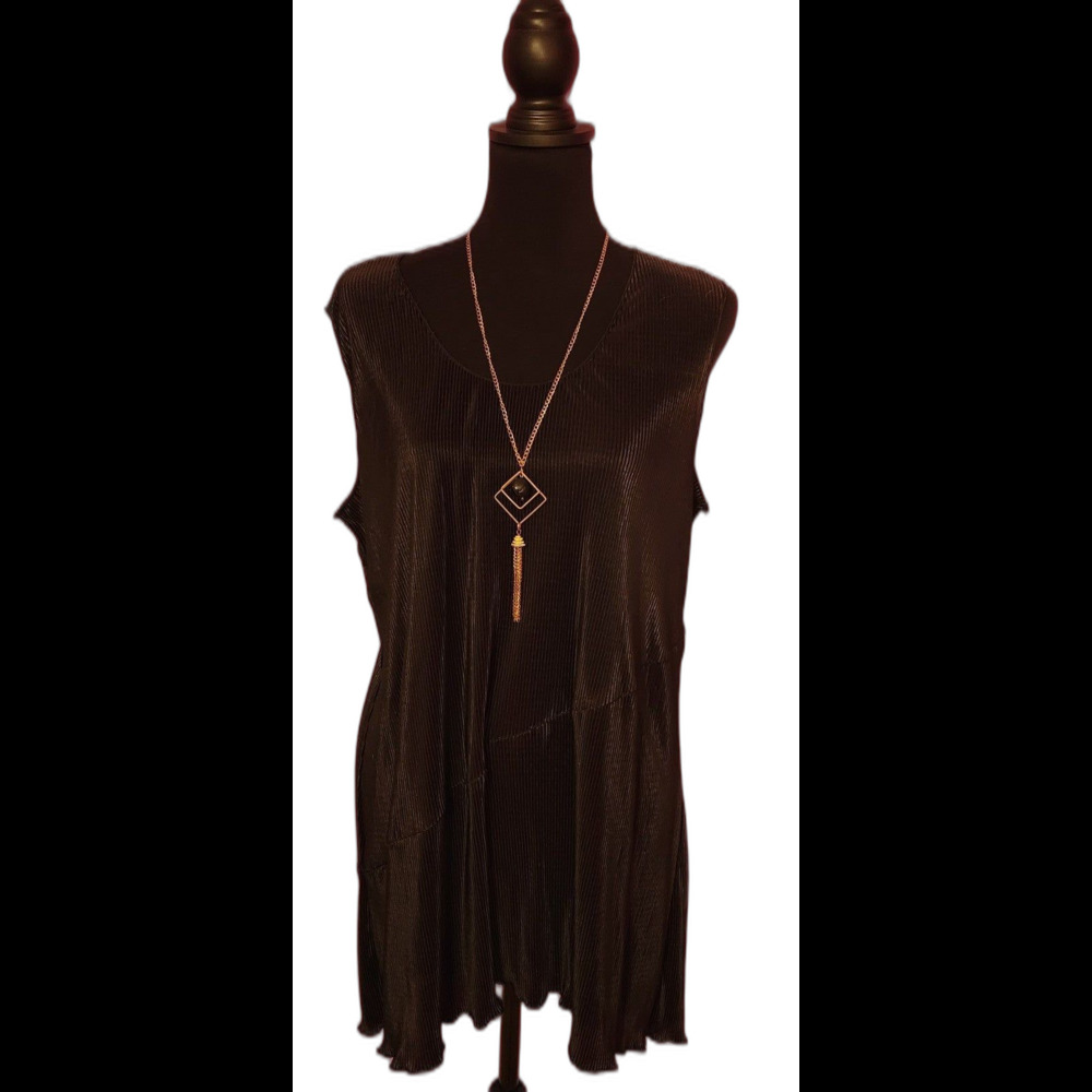 Black ribbed Black Sleeveless  Size 3X Diana Belle Women's. NWT